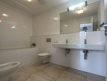 Pronájem bytu 2+kk v osobním vlastnictví 66 m², Praha 4 - Michle