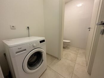 Pronájem bytu 2+kk v osobním vlastnictví 66 m², Praha 4 - Michle