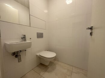 Pronájem bytu 2+kk v osobním vlastnictví 66 m², Praha 4 - Michle