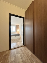 Prodej bytu 1+kk v družstevním vlastnictví 35 m², Praha 4 - Kamýk
