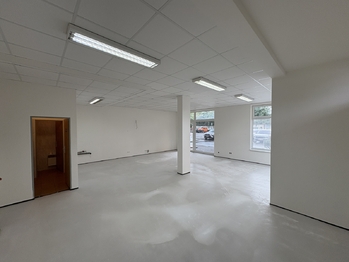 Pronájem obchodních prostor 69 m², Břeclav