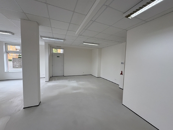Pronájem obchodních prostor 69 m², Břeclav
