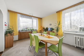 Pokoj 2 - jídelna - Prodej bytu 4+1 v osobním vlastnictví 94 m², Hradec Králové