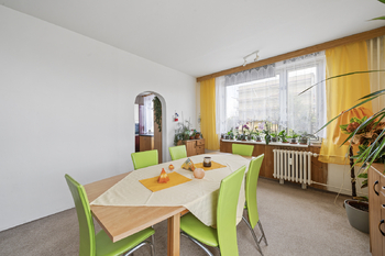 Pokoj 2 - jídelna - Prodej bytu 4+1 v osobním vlastnictví 94 m², Hradec Králové