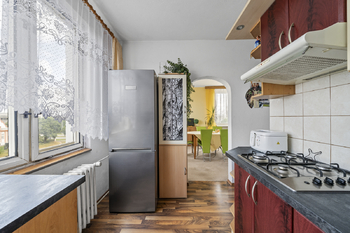 Kuchyň - Prodej bytu 4+1 v osobním vlastnictví 94 m², Hradec Králové