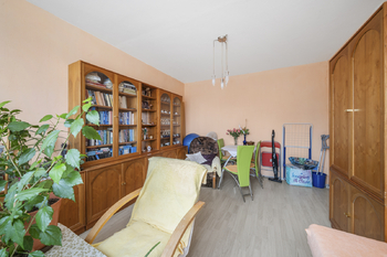 Pokoj 3 - Prodej bytu 4+1 v osobním vlastnictví 94 m², Hradec Králové