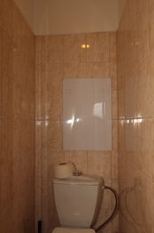 samostatné WC - Pronájem bytu 3+1 v osobním vlastnictví 74 m², Praha 10 - Záběhlice
