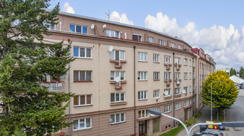 Prodej bytu 2+1 v osobním vlastnictví 70 m², Hradec Králové