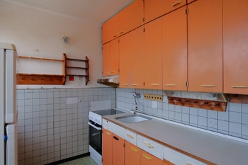 Kuchyně - Prodej bytu 3+1 v osobním vlastnictví 62 m², Sázava