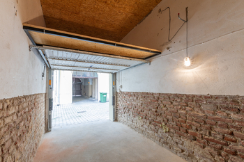 Garáž - Pronájem bytu 4+kk v osobním vlastnictví 188 m², Praha 5 - Smíchov