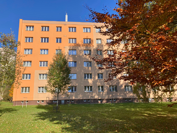 Exteriér - Prodej bytu 3+1 v osobním vlastnictví 66 m², Semily