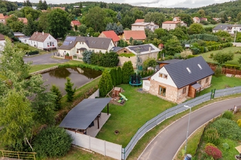 Prodej domu 158 m², Měcholupy