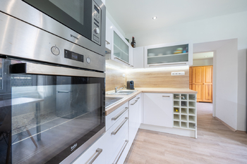 Prodej domu 158 m², Měcholupy