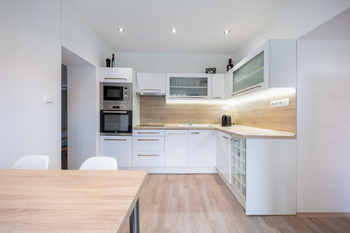 Prodej domu 158 m², Měcholupy