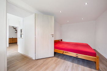 Prodej domu 158 m², Měcholupy