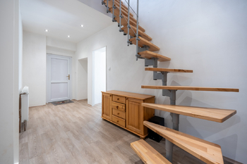 Prodej domu 158 m², Měcholupy