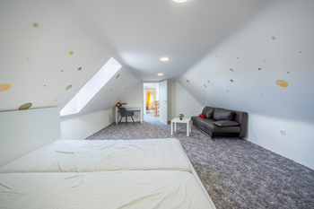 Prodej domu 158 m², Měcholupy