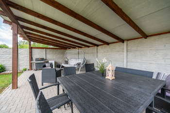 Prodej domu 158 m², Měcholupy