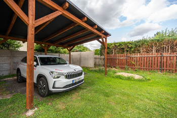 Prodej domu 158 m², Měcholupy