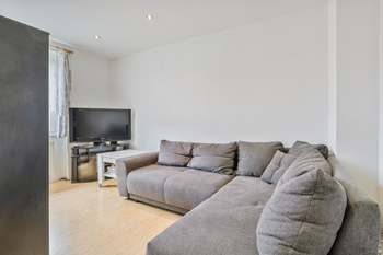 obývací pokoj - Prodej bytu 2+kk v osobním vlastnictví 49 m², Beroun