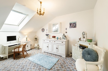 Dětský pokoj / pracovna - Prodej bytu 3+kk v osobním vlastnictví 81 m², Chvaletice
