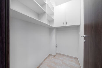 Pronájem bytu 2+kk v osobním vlastnictví 45 m², Praha 10 - Uhříněves