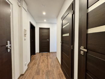 Pronájem bytu 3+kk v družstevním vlastnictví 68 m², Praha 4 - Háje