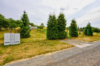 Prodej pozemku 1904 m², Omice