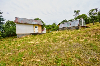 Prodej pozemku 1904 m², Omice