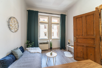 Pronájem bytu 3+kk v družstevním vlastnictví 75 m², Praha 8 - Libeň