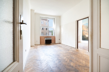 Prodej bytu 2+1 v osobním vlastnictví 58 m², Praha 1 - Staré Město