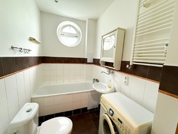 Pronájem bytu 1+kk v osobním vlastnictví 28 m², Praha 7 - Holešovice