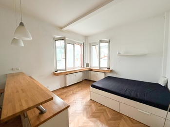 Pronájem bytu 1+kk v osobním vlastnictví 28 m², Praha 7 - Holešovice