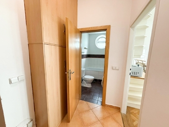 Pronájem bytu 1+kk v osobním vlastnictví 28 m², Praha 7 - Holešovice