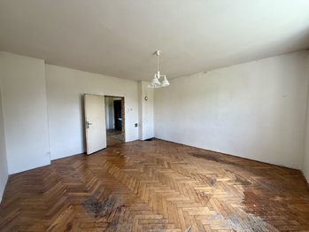 Ložnice - Prodej bytu 2+1 v osobním vlastnictví 59 m², Návojná