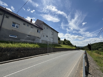 Dům - Prodej bytu 2+1 v osobním vlastnictví 59 m², Návojná