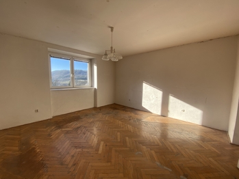 Ložnice - Prodej bytu 2+1 v osobním vlastnictví 59 m², Návojná