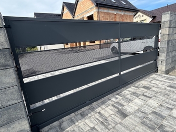 +420 776 335 999, ladislav.urbancik@re-max.cz - Prodej bytu 3+kk v osobním vlastnictví 79 m², Łeba