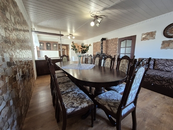 Obývací pokoj - Prodej domu 199 m², Vraný
