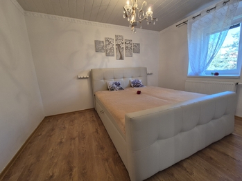 Ložnice - Prodej domu 199 m², Vraný
