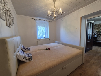 Ložnice - Prodej domu 199 m², Vraný