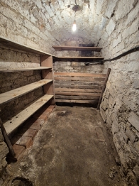 Sklep (5 m2) - Prodej domu 199 m², Vraný