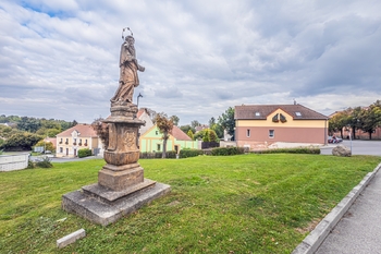 Obec - Prodej domu 199 m², Vraný