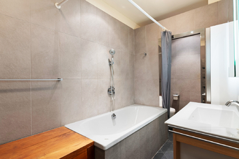 Pronájem bytu 3+1 v osobním vlastnictví 84 m², Praha 10 - Vinohrady
