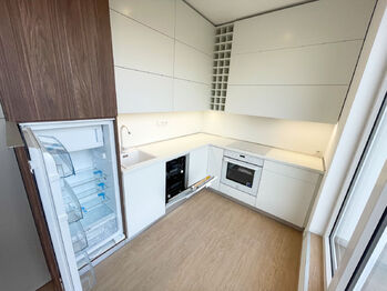 Prodej bytu 1+kk v osobním vlastnictví 40 m², Praha 8 - Libeň