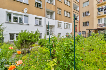 Prodej bytu 2+kk v osobním vlastnictví 44 m², Praha 4 - Podolí