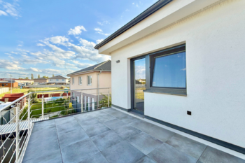 balkon - Prodej domu 220 m², Polerady