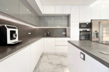kuchyňský kout - Prodej domu 220 m², Polerady