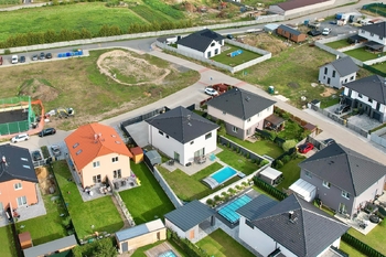 dům a okolí - Prodej domu 220 m², Polerady