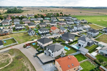 dům a okolí - Prodej domu 220 m², Polerady
